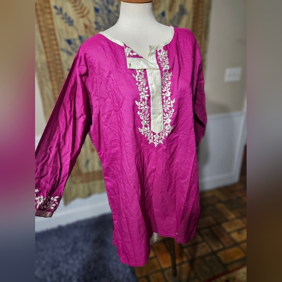 A Little Larger Magenta Indian Tunic Large - Picture 2 of 6